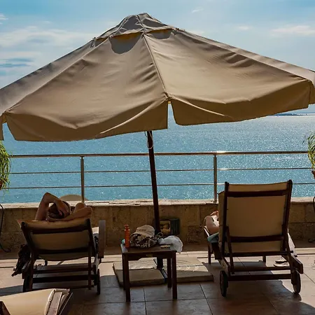 Апартаменты Comfortable With Sea View In Dolce 2