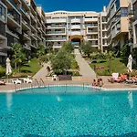 Апартамент Comfortable With Sea View In Dolce 2 Свети Влас